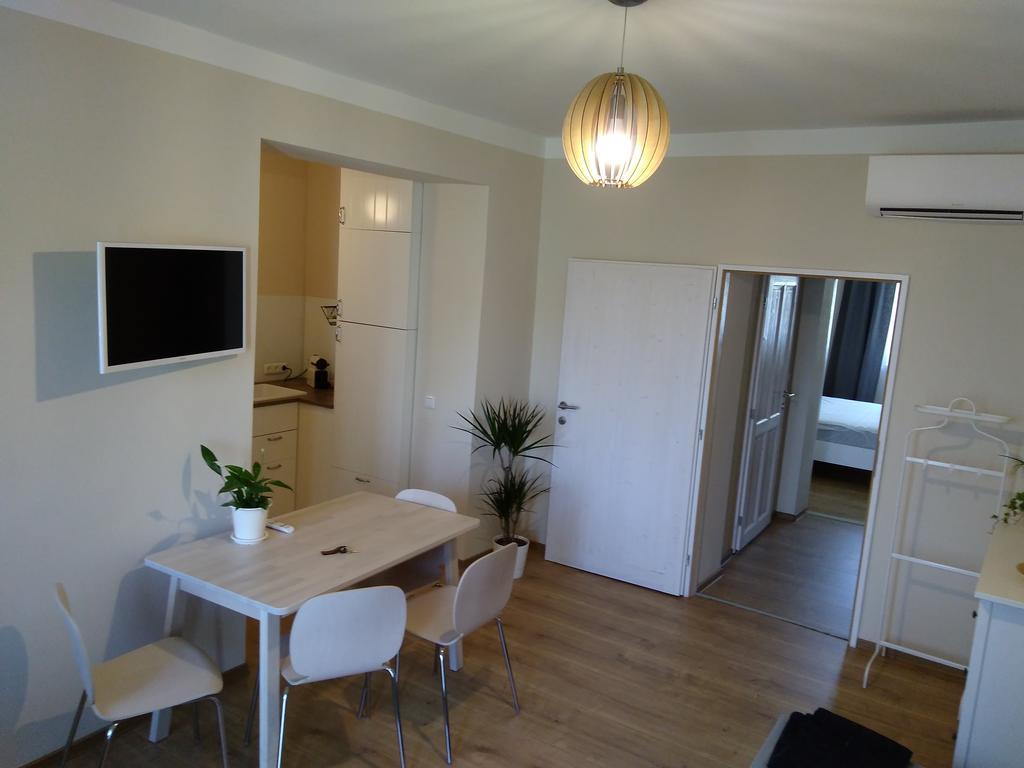 Sabines Apartments Ferienwohnungen Frauenkirchen Exterior foto